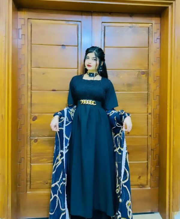𝐈𝐭𝐚𝐥𝐢𝐚𝐧 𝐂𝐨𝐭𝐭𝐨𝐧 𝐅𝐚𝐛𝐫𝐢𝐜 𝐒𝐭𝐮𝐟𝐟 GOWN - Image 2