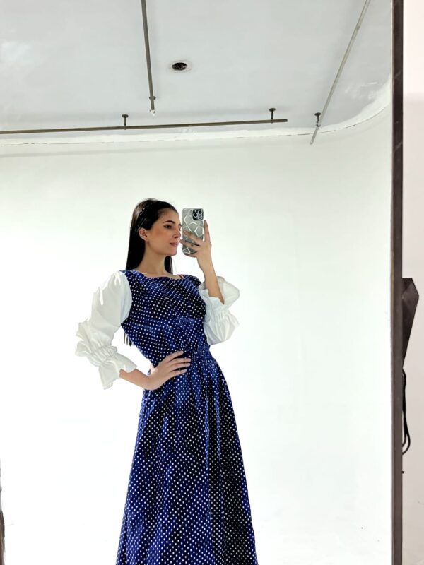 Polka Dot Selfie Chic - Image 4