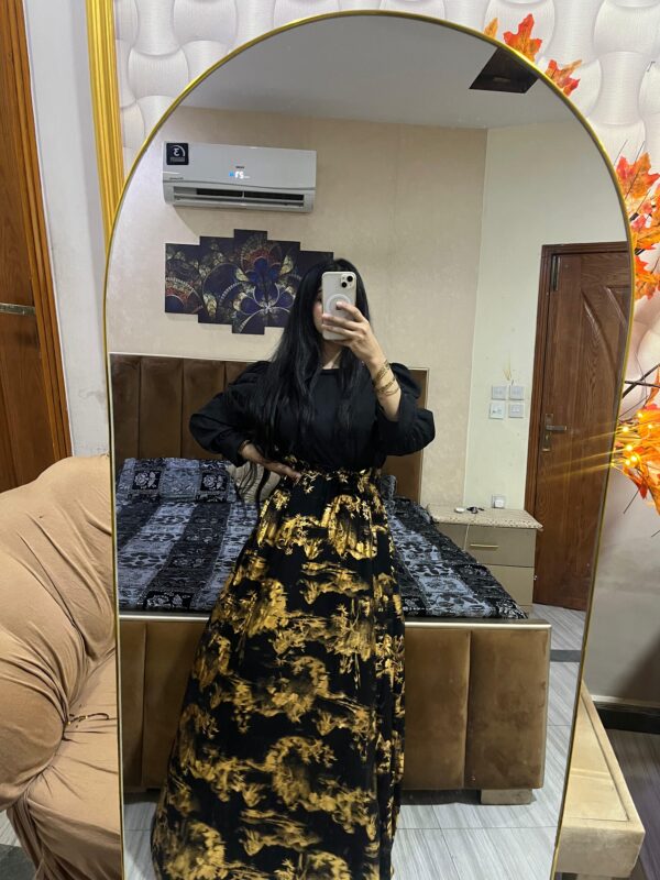 Style Edition Black&golden skirt&shirt - Image 4