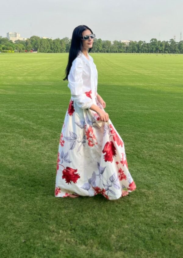 Garden Grace Outfit skirt&shirt - Image 3